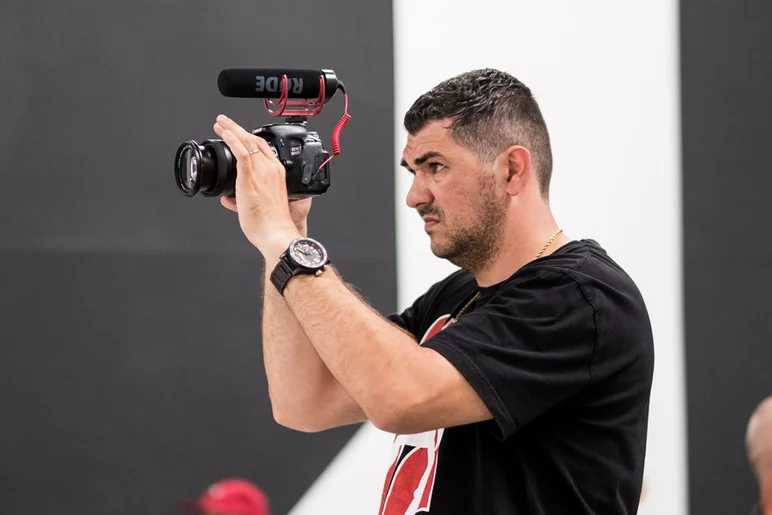 <!--daams17-finals-->

The German gangster vlogger OG Pav is working on some killer content.