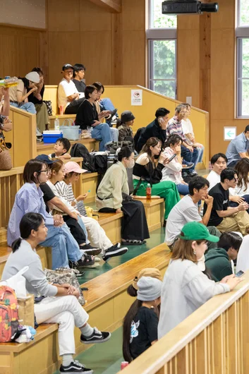 The stands at Murakami City Skatepark were full

<!--damnamjapan2023mensfinals-->