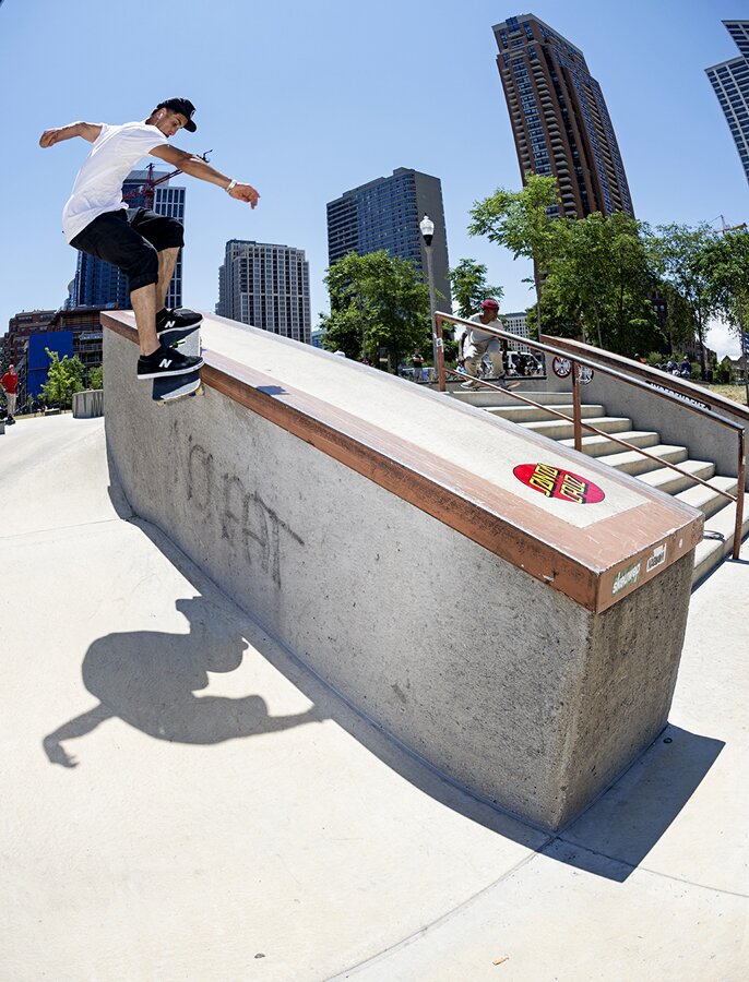 Damn Am Chicago 2017 Practice & Indy Best Trick