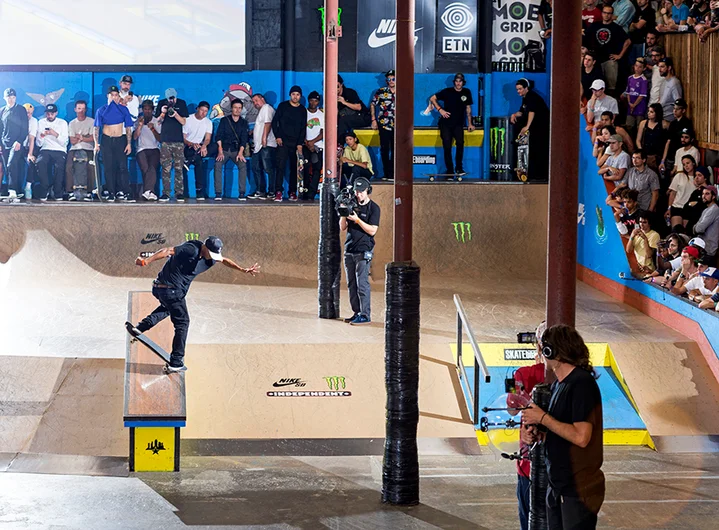 <!--pro17-finals-->

Golden Ticket winner Tommy Fynn B/S Noseblunt Slides his way into 7th place, not too shabby!