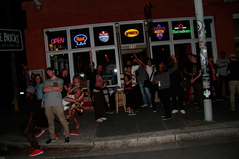 <!--tampapro2014night1-->

Squads started showing up for the Welcome to Tampa Party.

