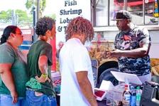 Gee’s Wings and Thin