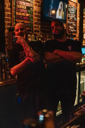 It's Tampa Pro Eve and there's only one place to be: The Bricks for the Matt McDole Art Show and STARHEADBODY live performance. Get your drinks from the bartender Kyle!

<!--tampapro23fridaynight-->