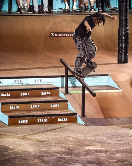 I think Myles is flick me off during this Crook

<!--schoolsoutjam24-->