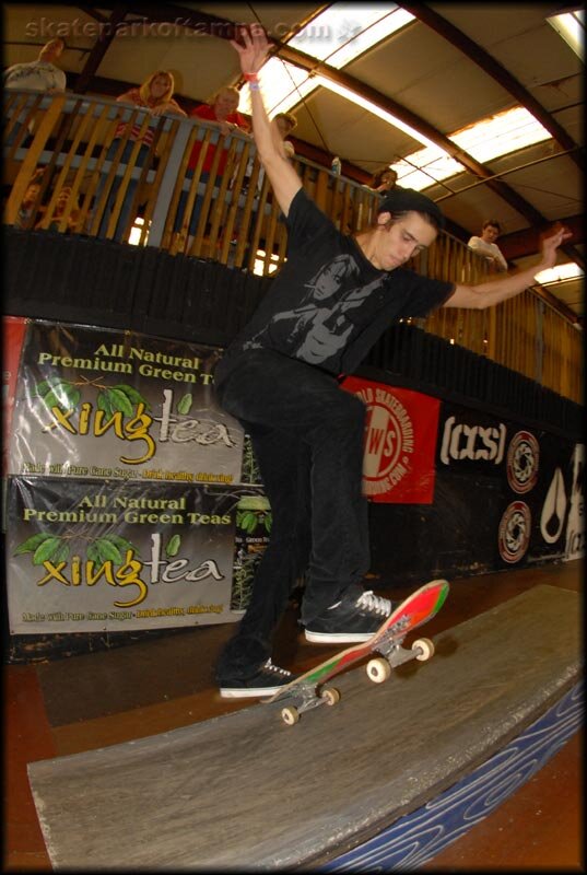 Dylan Perry - frontside bluntslide