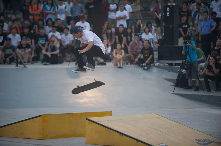 <!-- damnamshanghai2 -->

Luk Chun Yin with a nice nollie heel over the bump to bump.
