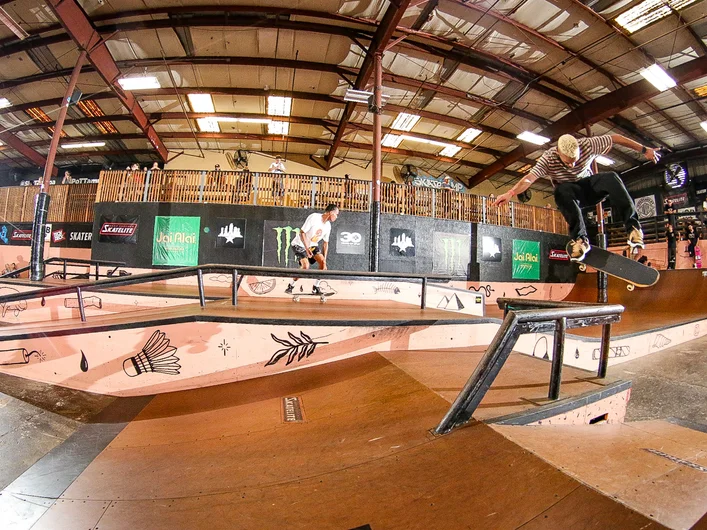 Maycon Mota Maycs his way over the bump to bar with a backside flip.

<!--backtoschoolbash23-->