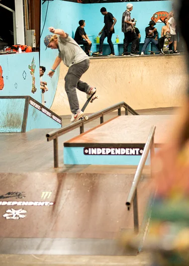 <!--am15-thursday-->

Jamie Foy goes the distance with a Frontside Crook and pops over just for shits n gigs.