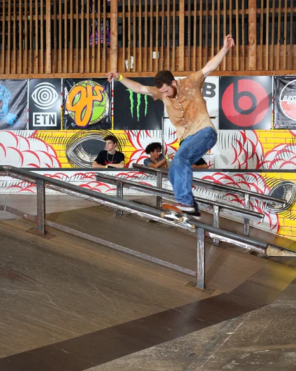 <!--hj18-->

Tristan Andras : Front Blunt