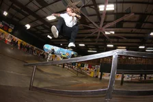 

Neen : Heelflip 