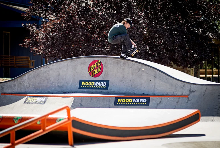 <!--daww19finals-->

Wesley Box goes Texas on the taco.
