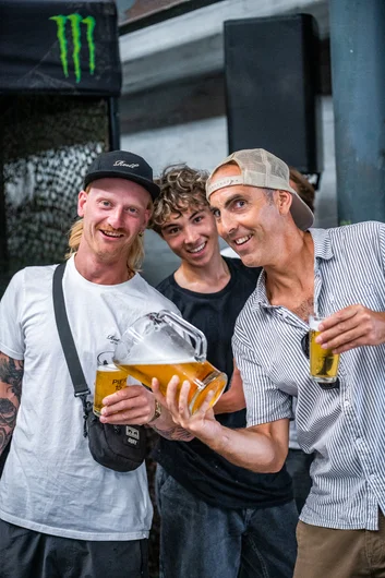 Shout out to Woody and Volcom Europe!

<!--damnamnetherlandsday3-->