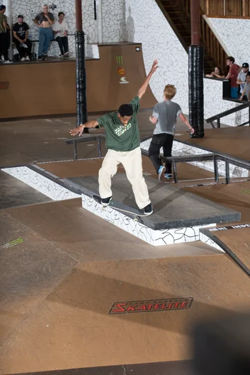 Ish reppin' the Gas Giants squad with a nollie crook across the ledge.

<!--tampapro22fridaypractice-->