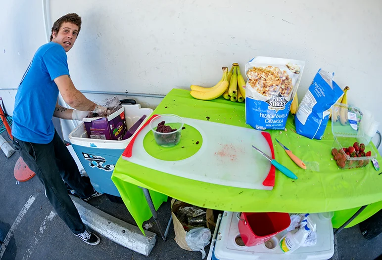 <!--dacm17-p-->

Nick Merlino also showed up early for some rippings, then got to work with his new business venture: making Açaí Bowls.