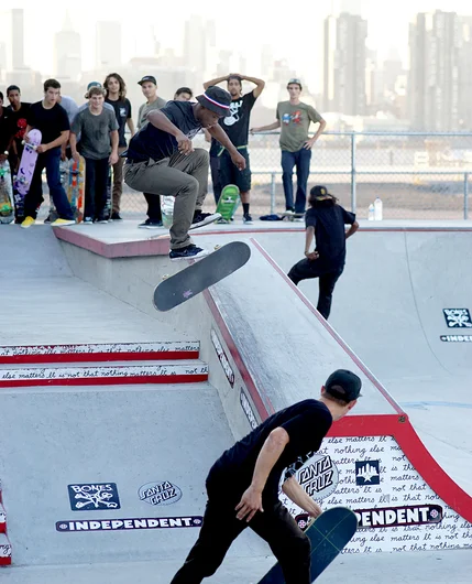 <!--danyc15-->

Dashawn Jordan - 360 flip grinder the hubba first effing try.