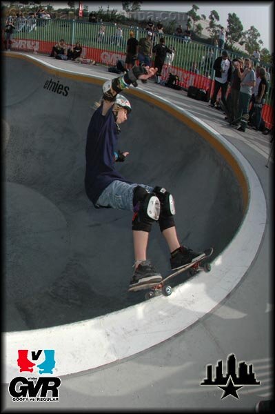 etnies Goofy vs Regular Bowl Jams
