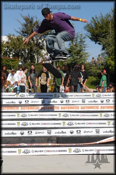 Steven Bey - 360 flip