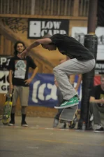 RayRay - fakie flip.