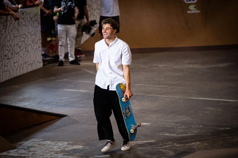 All smiles and mall grabs from Vincent

<!--tampapro22finals-->