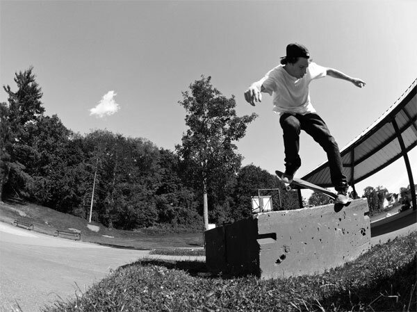 Nate Greenwood - Gap to Backside Noseblunt