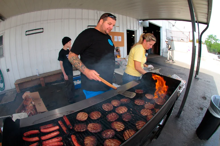 <!--sr16-->

Professional griller takin' over. Free food for people skating the contest but donations are always welcomed.