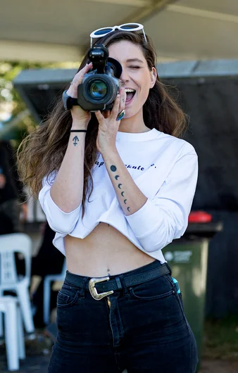 <!--daaus-qual-->

And on the other hand, followed by two of the best things!