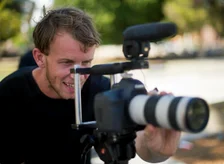 

Spot filmer, Fra