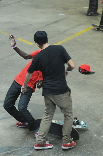 Anthony Henderson getting getting rocked