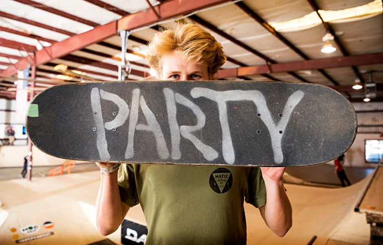 <!--da-atl17-finals-->

Jared Cleland took first in Qualifiers, and the grip says it all. Look out for his part in the Party video coming soon.