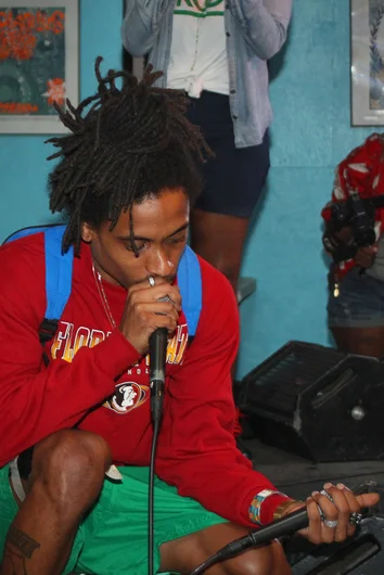 <!--am17-ccj-->

