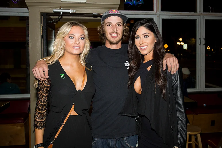 <!--pro16frinight-->

Decenzo rolling in with the Monster girls...looking solid, Mr. Decenzo!