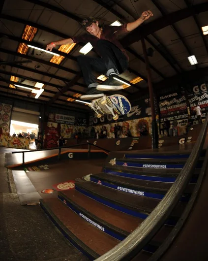 <!-- amdec13sun -->

Clive Dixon - switch frontside flip.