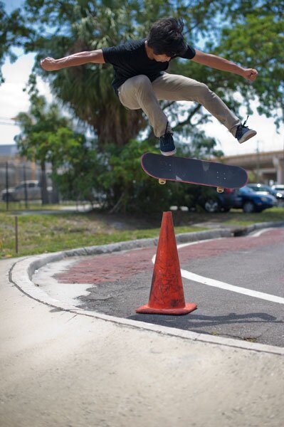 Sam Bellipanni - backside flip