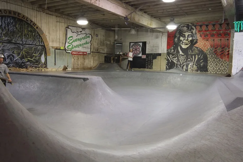 Commonwealth Skatepark has a nice mellow bowl in the back.<!-- Portland 2013 for Some Nike Bid'niss -->