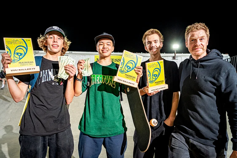 Your top 3: Keegan(2), Nick(3), and Sota(1) posted up with Bill!
<!--TampaAm21ConcreteJam-->