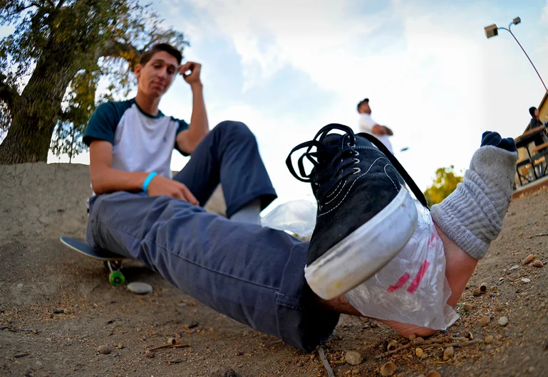 <!--ww14-->

Anthony Anaya pays a small price to the Skate Gods.








