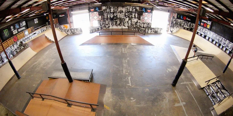 <!--stpcoursephotos-->

