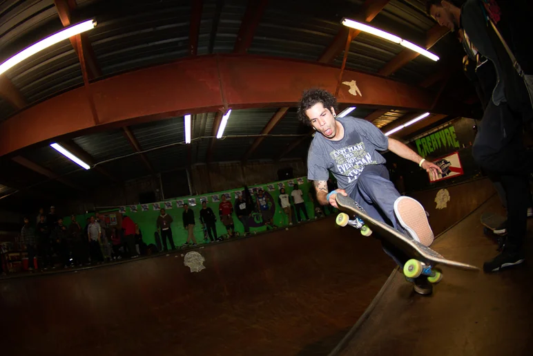 <!--OMBJ16-->

Steven Rosa, High-Speed Sweeper over the hip.