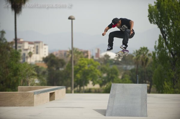 Mikey Sanchez - nollie big spin