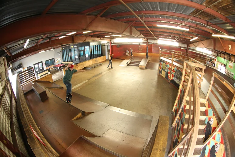 <!--NEWCOURSE16-->

Paul Cote ain't letting no broke-ass course stop him from an afternoon session.