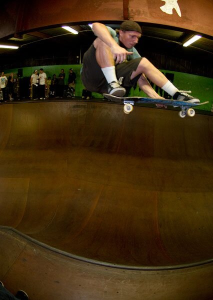 Levi has the mandatory meron grab in the bowl