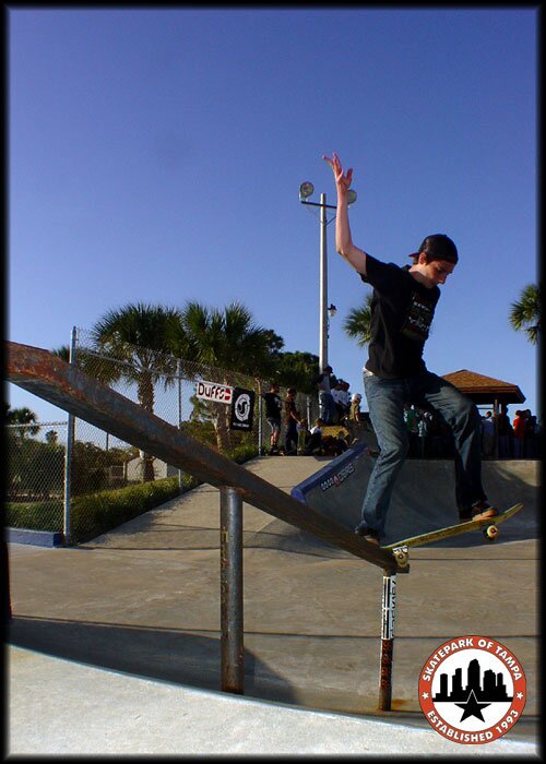 Ian Gow frontside blunt slide