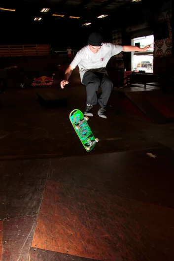 <!--eotmaug-->
Andy Johnson came out from Innetech Shipping and Receiving a little early so he could land this 360 Shuv and enjoy the party.