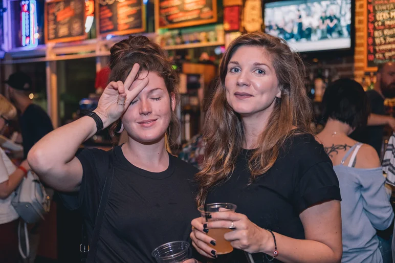 <!--pro19sunchill-->

These ladies helped hold down the bar all weekend at Tampa Pro. Good to see you on the other side of it.