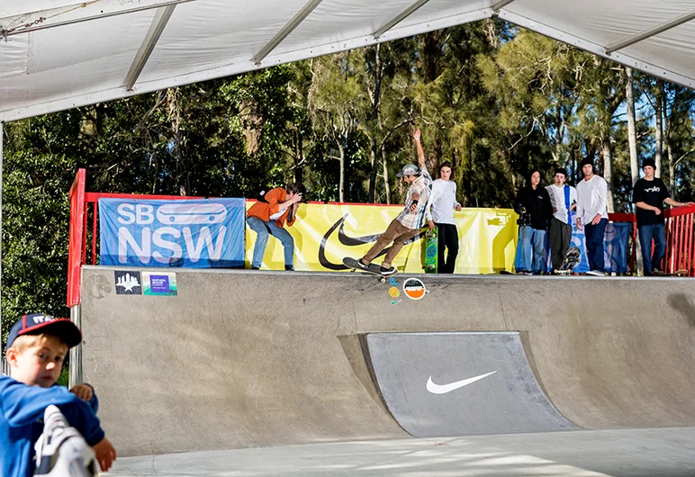 <!--daausfinals-->

That kid should pay better attention to the finesse of John Bejarano’s Front  Feeble, leaving him with better chances of picking up a skateboard, as opposed to a scooter.