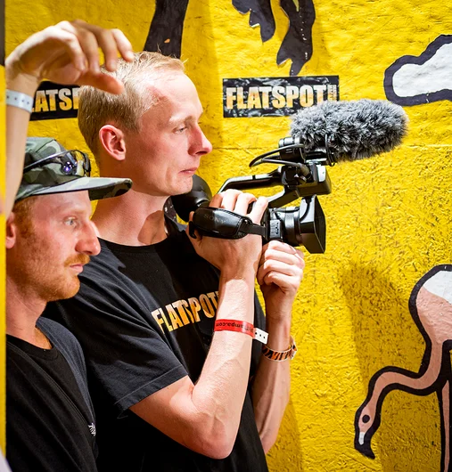 <!--am19finals-->

Flatspot Magazine, in duh house.