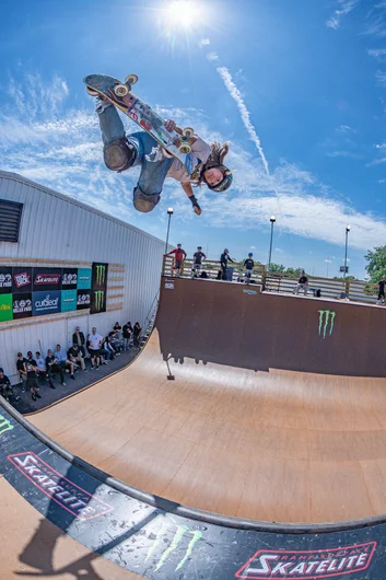 Ruby Lilley hopping in the mix for the ladies.

<!--tampapro2024day1-->