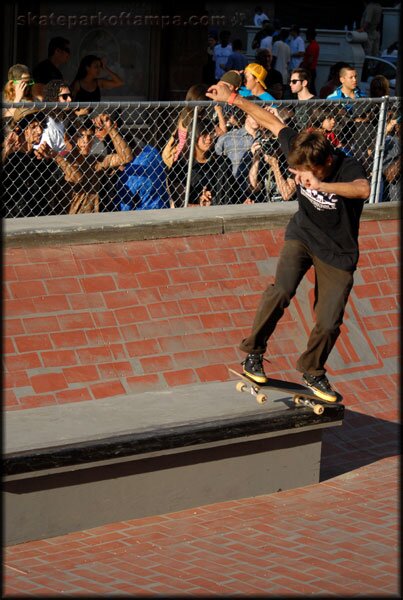 Eli Reed - backside 180 fakie 5-0