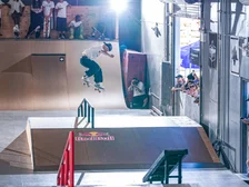 Gap Back Lip