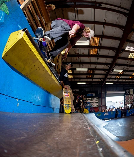 <!--am16sun-->

Somehow Jamie Foy can pop out of Nosepicks without grabbing. Only one explanation... MAGIC!